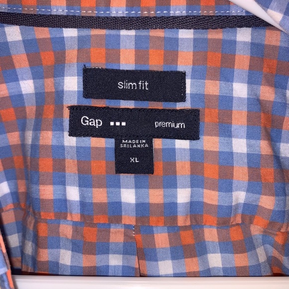 Gap long sleeve button down - Picture 2 of 2